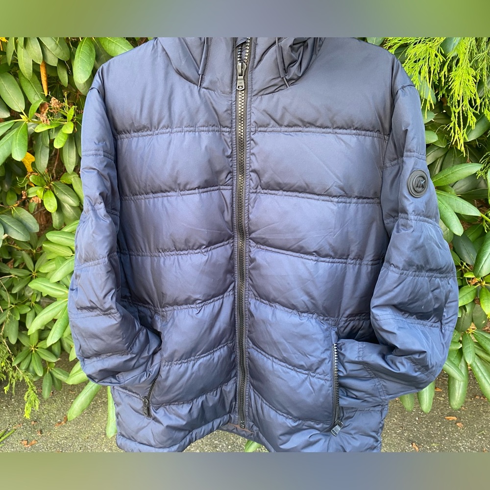 Men’s MICHAEL KORS Navy Puffer Jacket Size Large